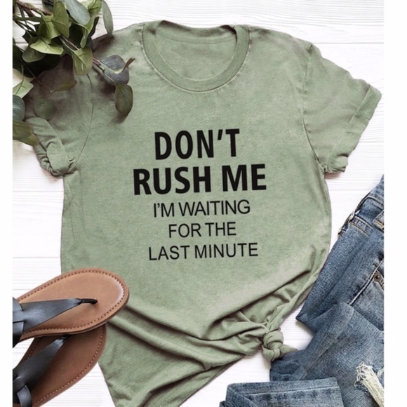 NO rush Graphic Tee - Picture 2 of 3